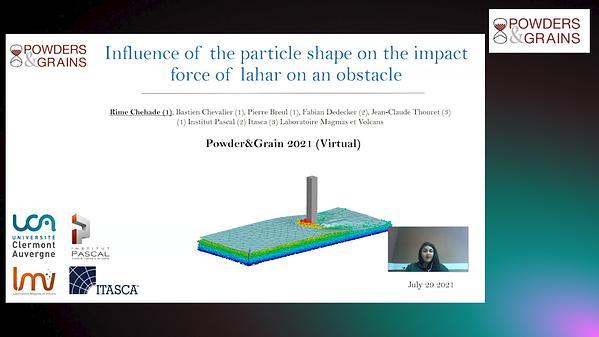 Influence of the particle shape on the impact force of lahar on an obstacle