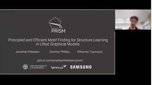 Principled and Efficient Motif Finding for Structure Learning in Lifted Graphical Models