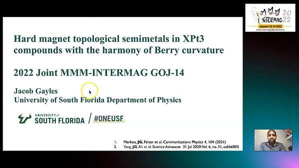 Hard magnet topological semimetals in XPt3 compounds with the harmony of Berry curvature