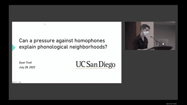 Can a pressure against homophones explain phonological neighborhoods?